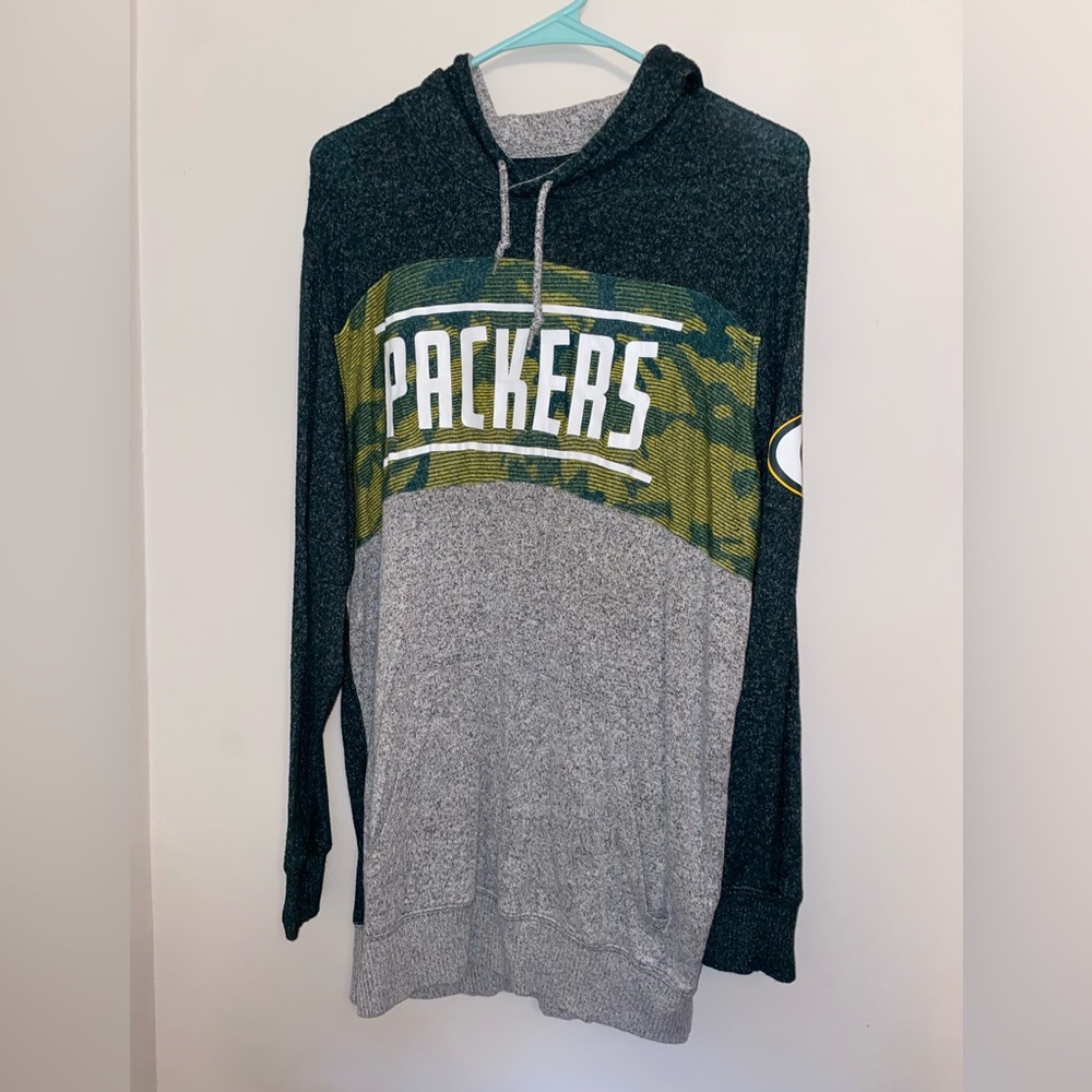 Packer sweater